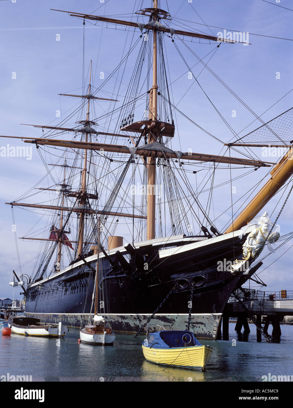 Le HMS Warrior premier navire de fer vêtu, situé à Portsmouth Dockyard Banque D'Images