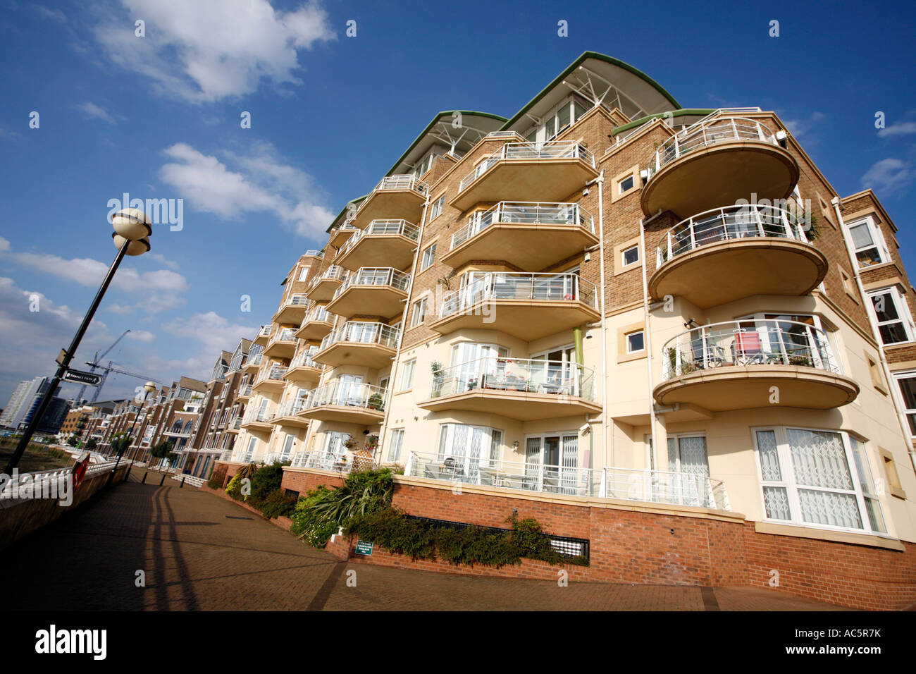 Nouveaux appartements de luxe, Battersea Reach, Londres Banque D'Images