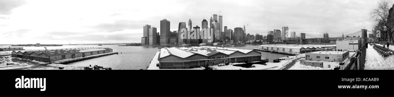 New York City Panorama noir et blanc 2000 Banque D'Images