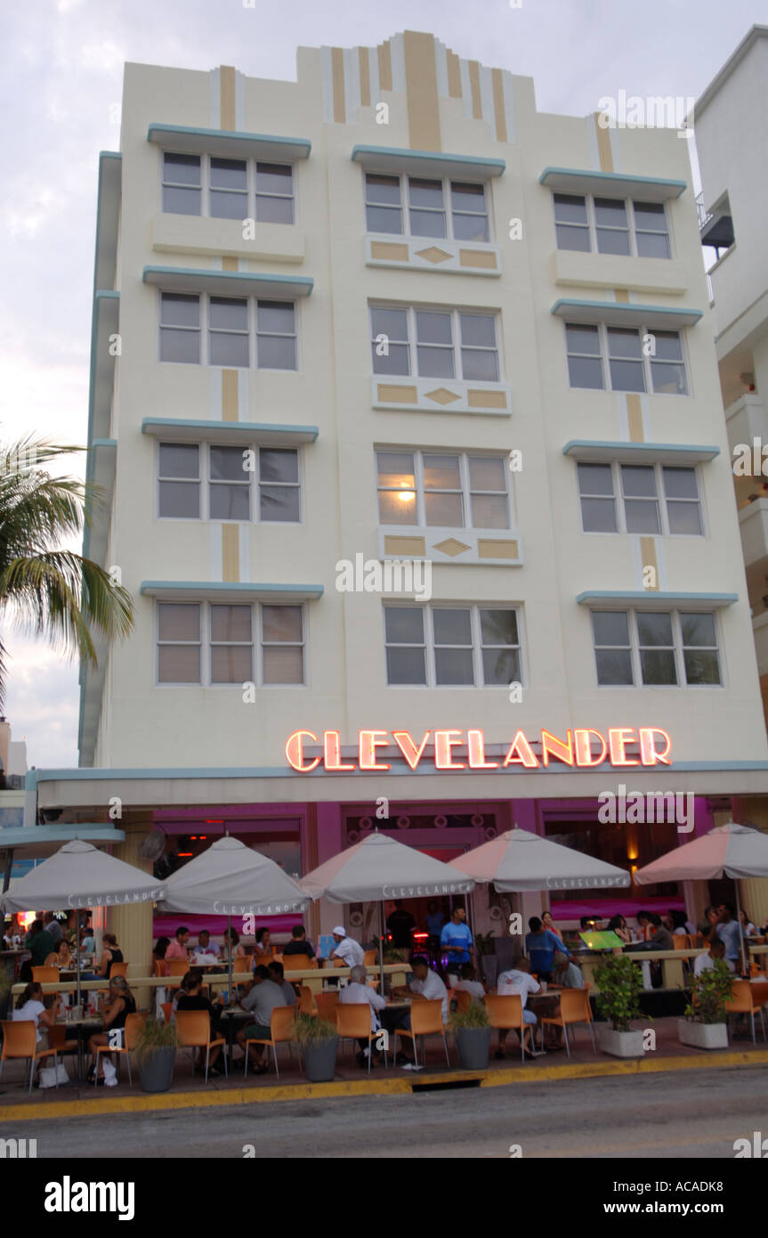 Clevelander Hotel le soir secteur Art déco à South Beach Miami Florida USA Banque D'Images