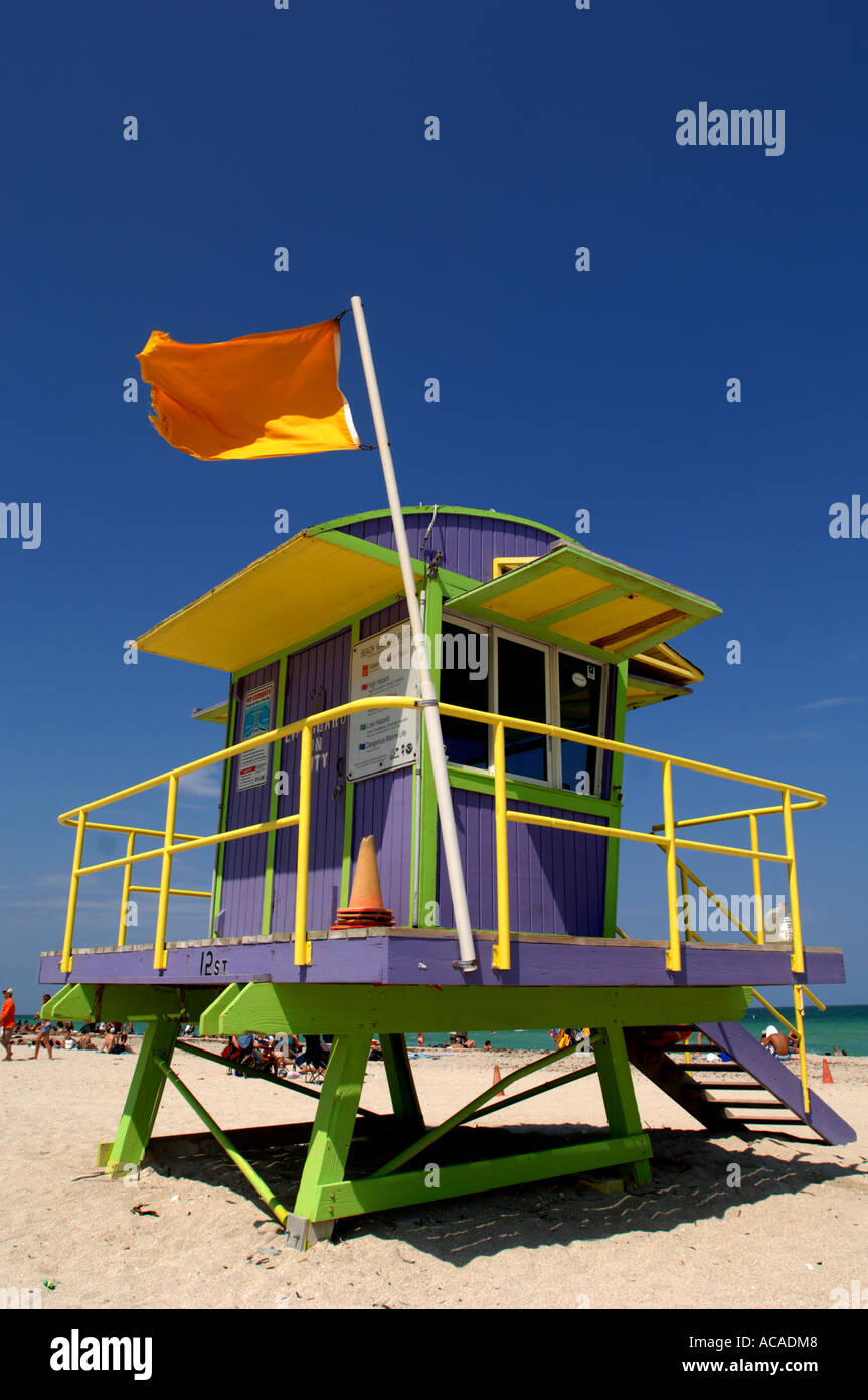 DZP Lifeguard hut sur zone Art Déco de South Beach South Beach Miami Florida USA Banque D'Images DZP Lifeguard hut sur zone Art Déco de South Beach South Beach Miami Florida USA Banque D'Images