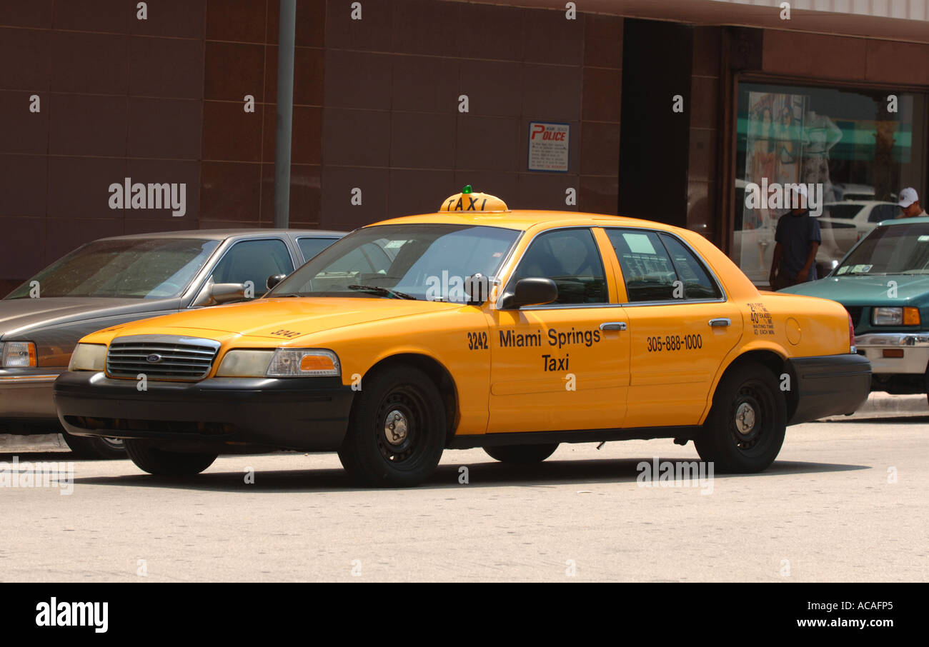 Taxi Taxi taxi jaune Miami Floride USA Banque D'Images