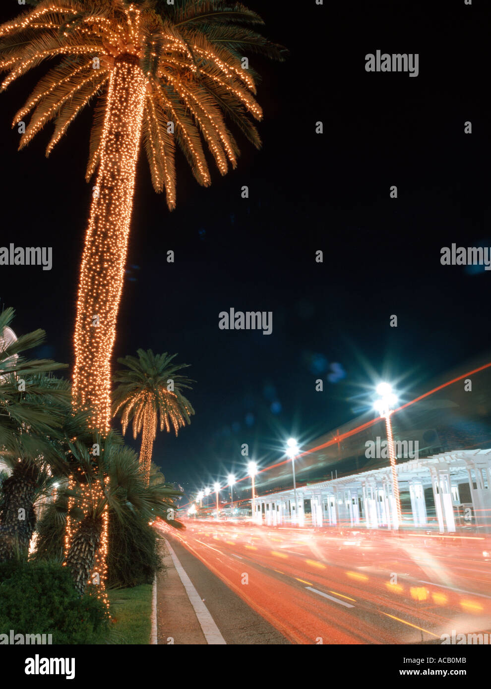 Esplanade de l'anglais durant les vacances de Noël Nice France Banque D'Images