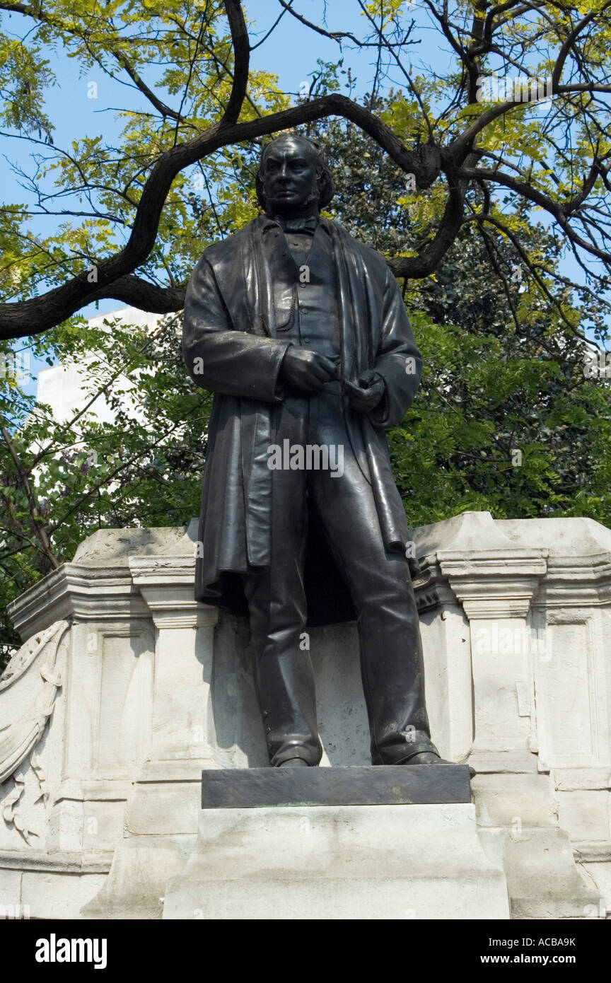 Statue d'Isambard Kingdom Brunel Embankment London UK Banque D'Images