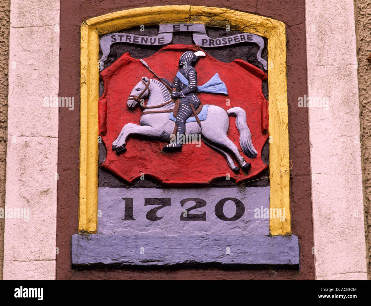 Jedburgh, Burgh, Quartier des armoiries, Newgate, datée du 1720, la région des Borders, Scotland, UK, voyage Scottish town villes bourgs Banque D'Images