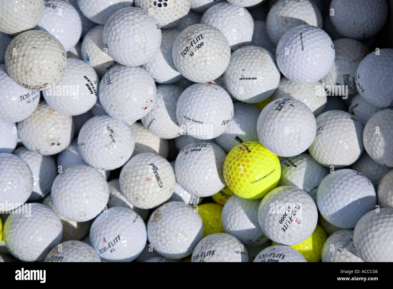 Balles de golf Banque de photographies et d'images à haute résolution -  Alamy