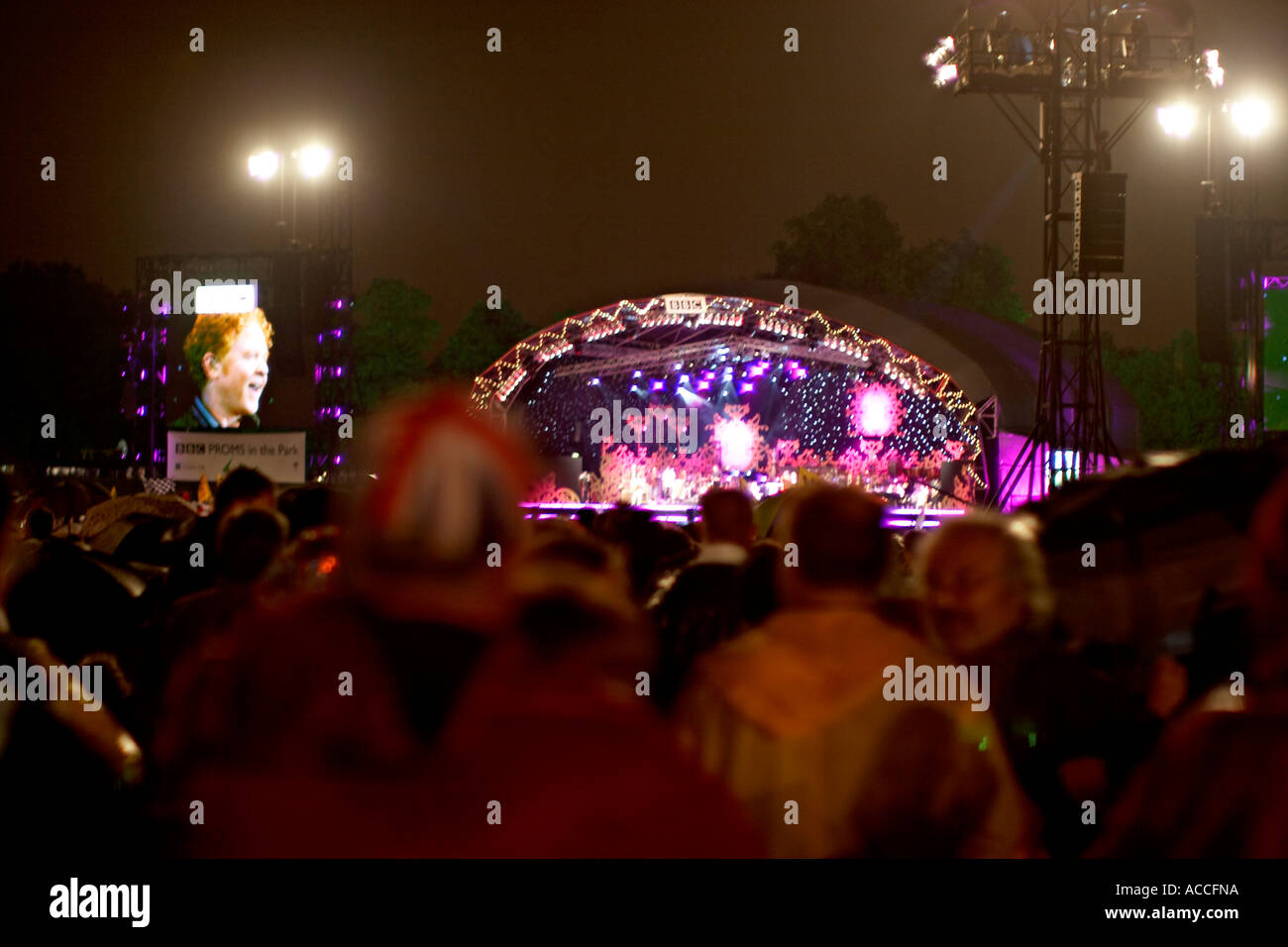 Les gens de la pluie au BBC Proms in the Park à Hyde Park 2005 Banque D'Images