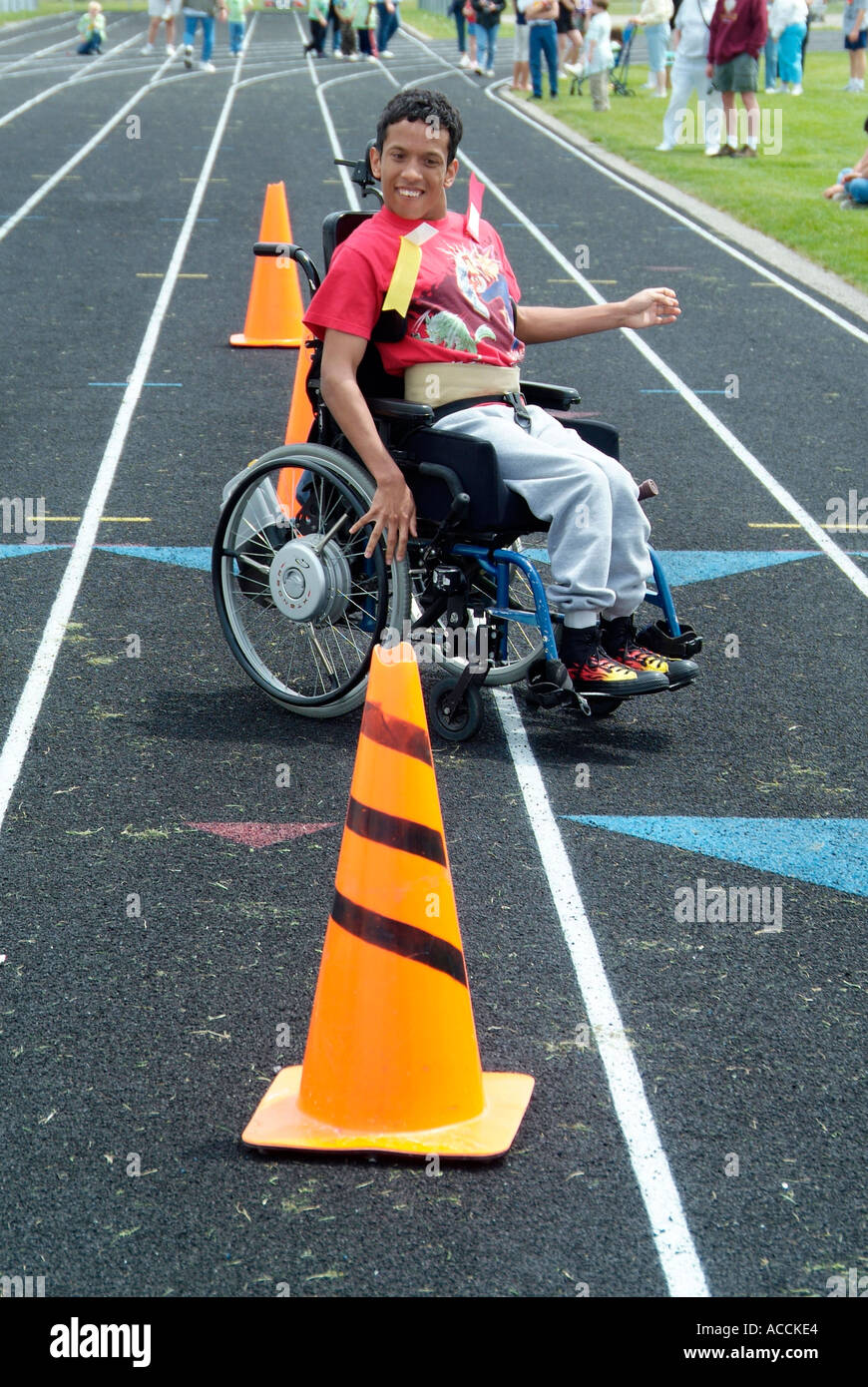 Jeux olympiques spéciaux pour handicapés lieu St Clair Comté enfants ayant des besoins spéciaux à Port Huron au Michigan Banque D'Images