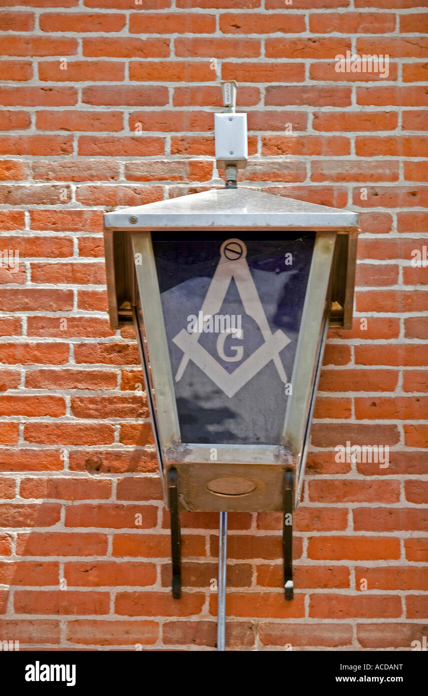 Masonic Lodge sign in Austin, une ville sur la route US 50 dans le Nevada surnommée la route plus solitaire en Amérique Banque D'Images