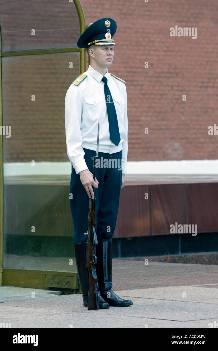 Garde présidentielle sur la Tombe du Soldat inconnu au Kremlin Moscow Banque D'Images