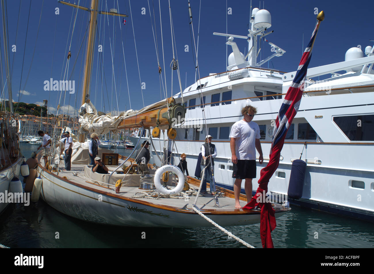 Cambria - William Fife classic yacht à concevoir à partir de 1928 dans le port de Cannes, station d'accueil au sud de la France Banque D'Images