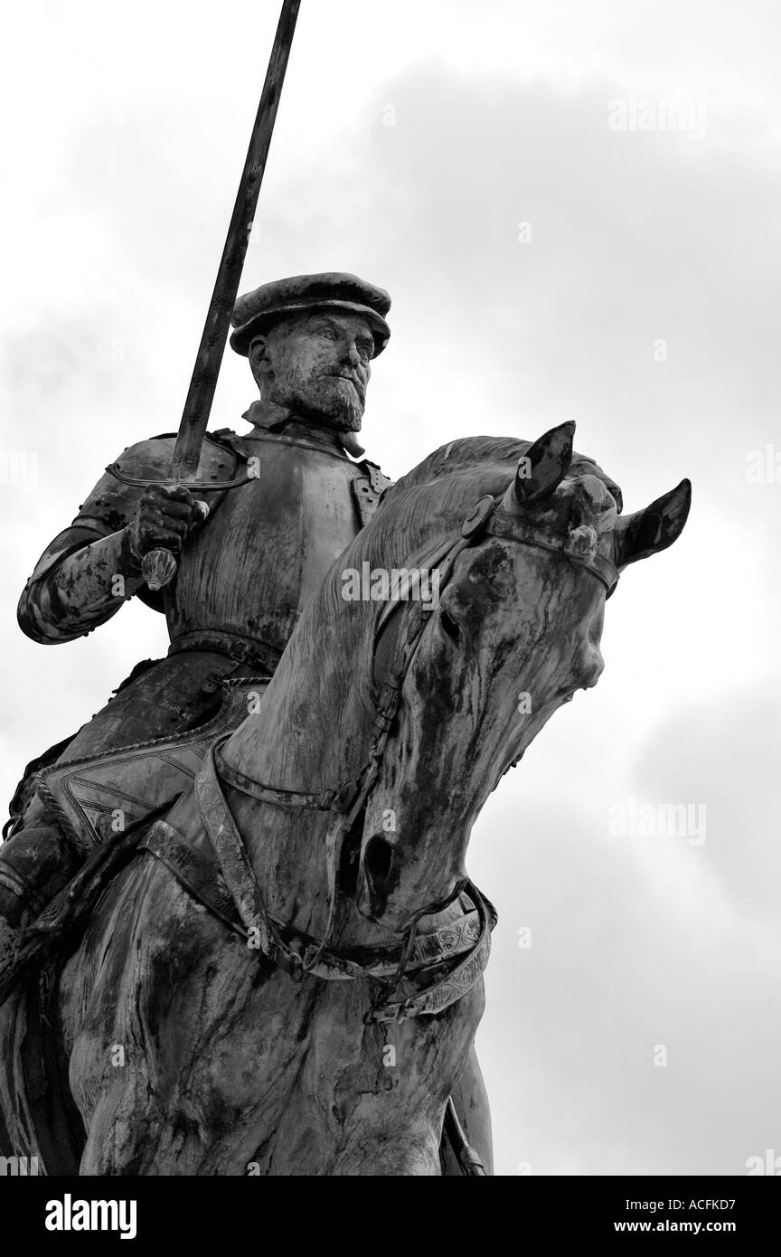 Statue équestre du connétable Anne de Montmorency Chateau de Chantilly Chantilly France Banque D'Images