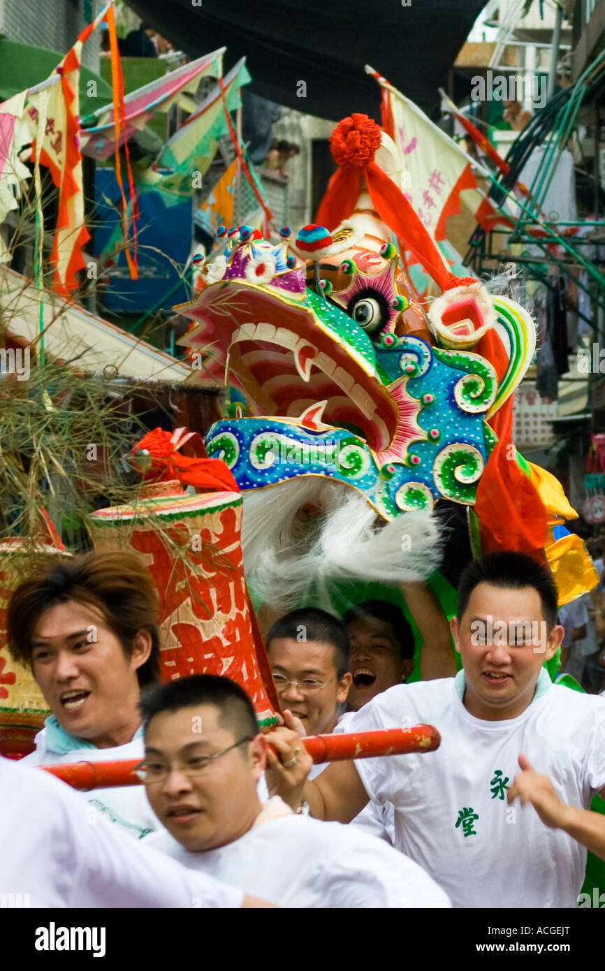 L'exécution le Dragon Cheung Chau Bun Festival Hong Kong Chine Banque D'Images