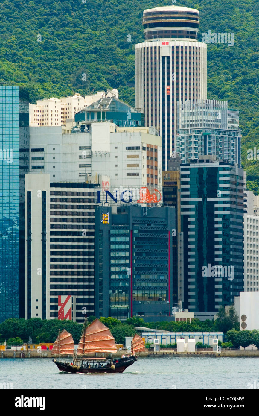 Duk Ling voile traditionnel Chinois Junk et Hopewell Center Hong Kong Banque D'Images