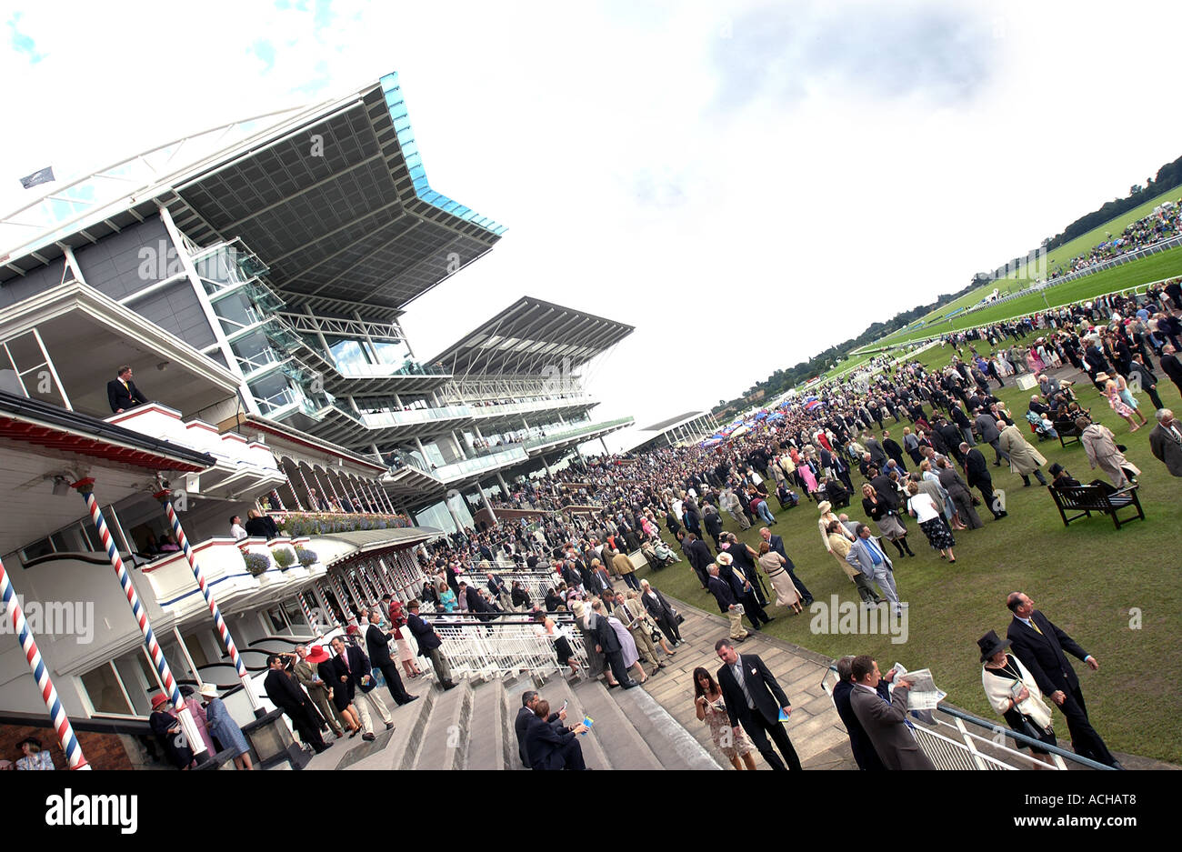 Punters & Knavesmire Stand, hippodrome de York (2) Banque D'Images