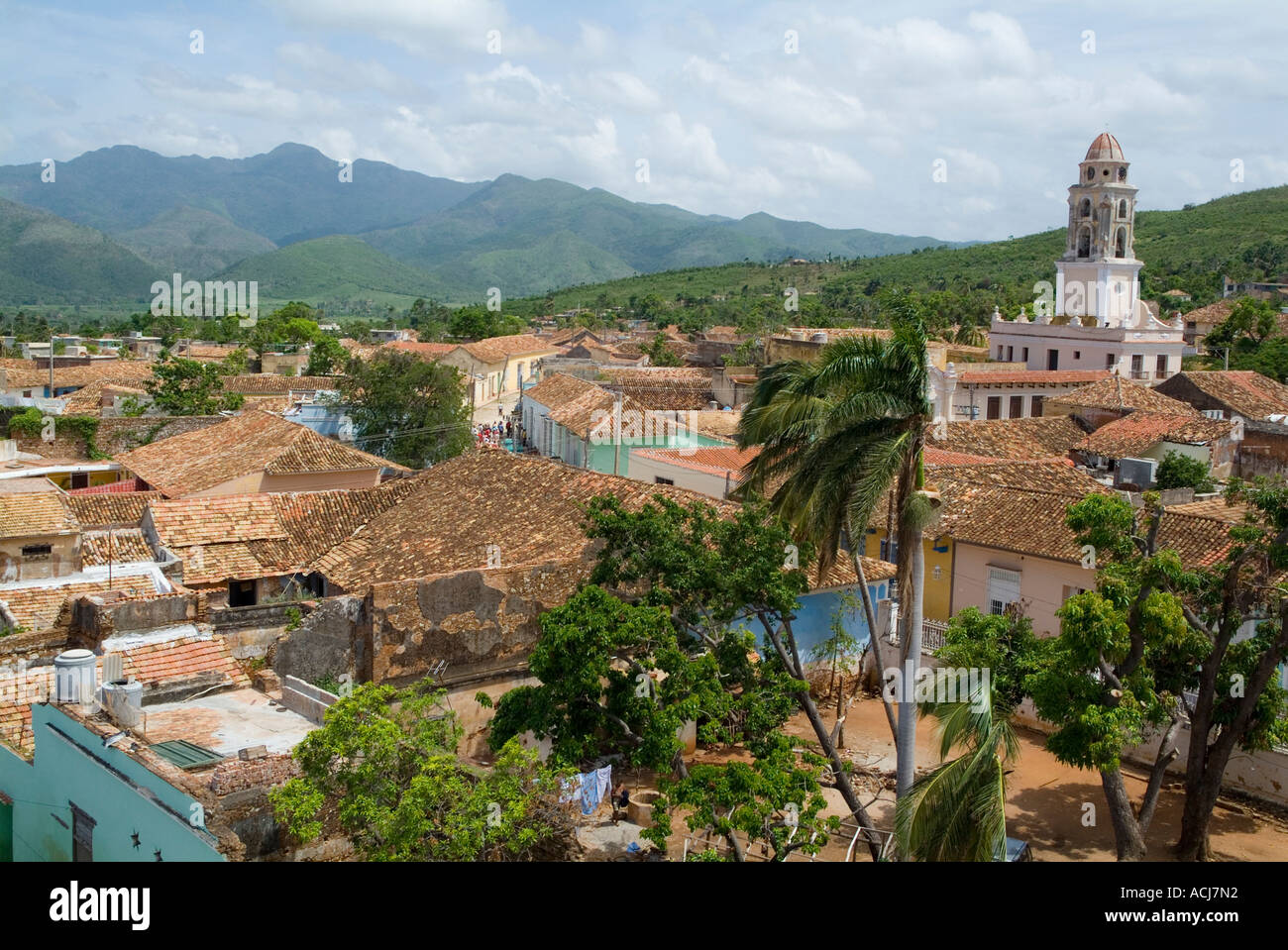 Trinidad, Sancti Spiritus, Cuba - toits rouges et couvent de San Francisco Banque D'Images