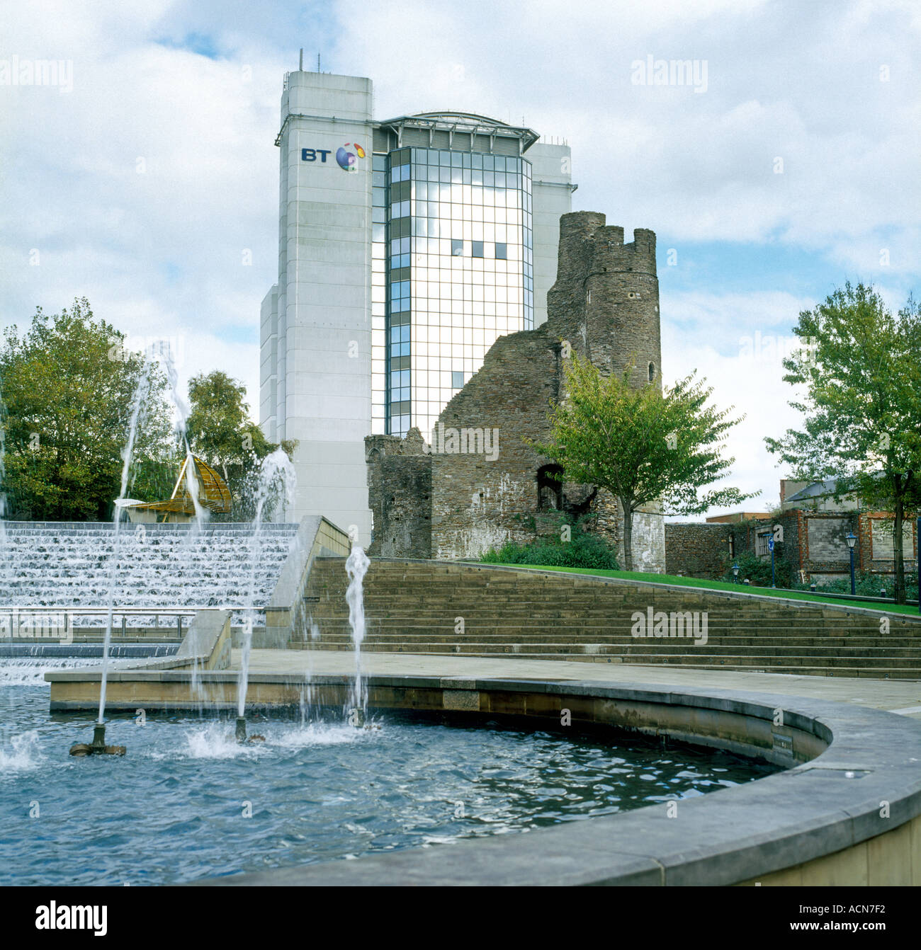 Place du Château et le Pays de Galles Swansea bâtiment BT Banque D'Images