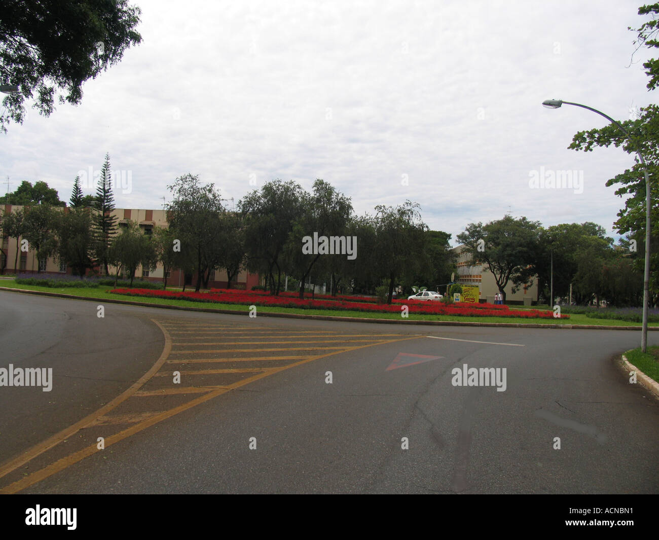 Espace entre les bâtiments résidentiels à Brasilia - BR Banque D'Images