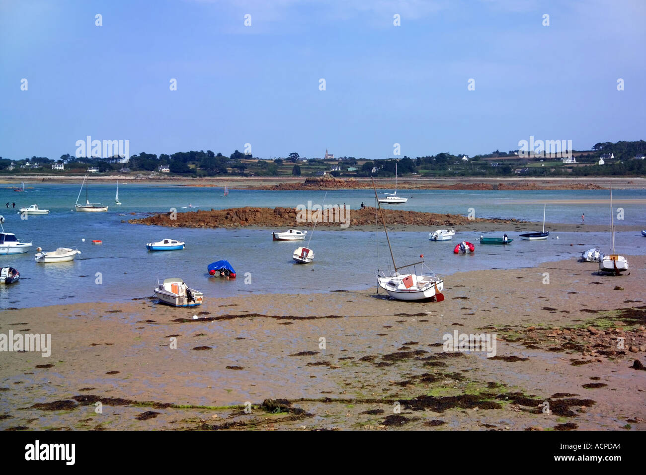 Bugeles Port de bugueles Banque de photographies et d’images à haute résolution ...