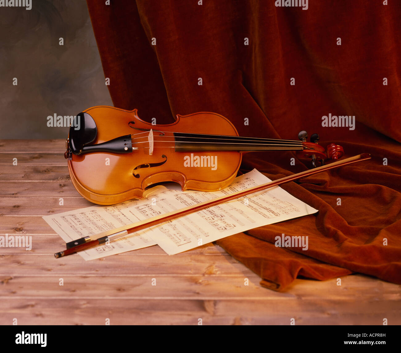 Violon et partitions Banque D'Images