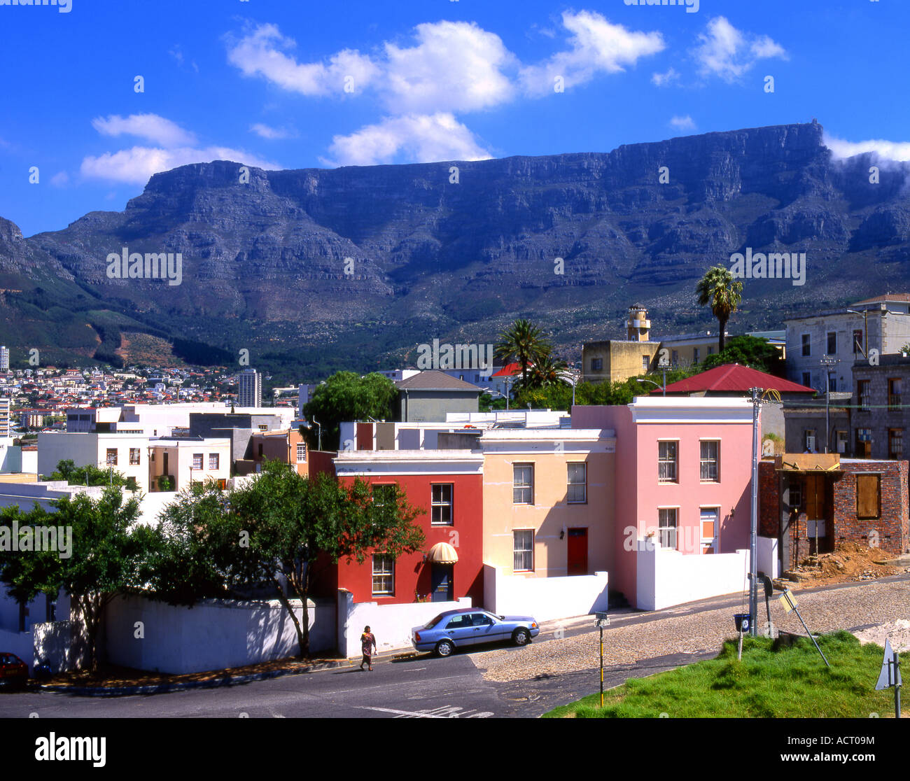 Bo Kaap une banlieue Cape Malay à Cape Town sur fond de Table Mountain, Cape Town Western Cape Afrique du Sud Banque D'Images