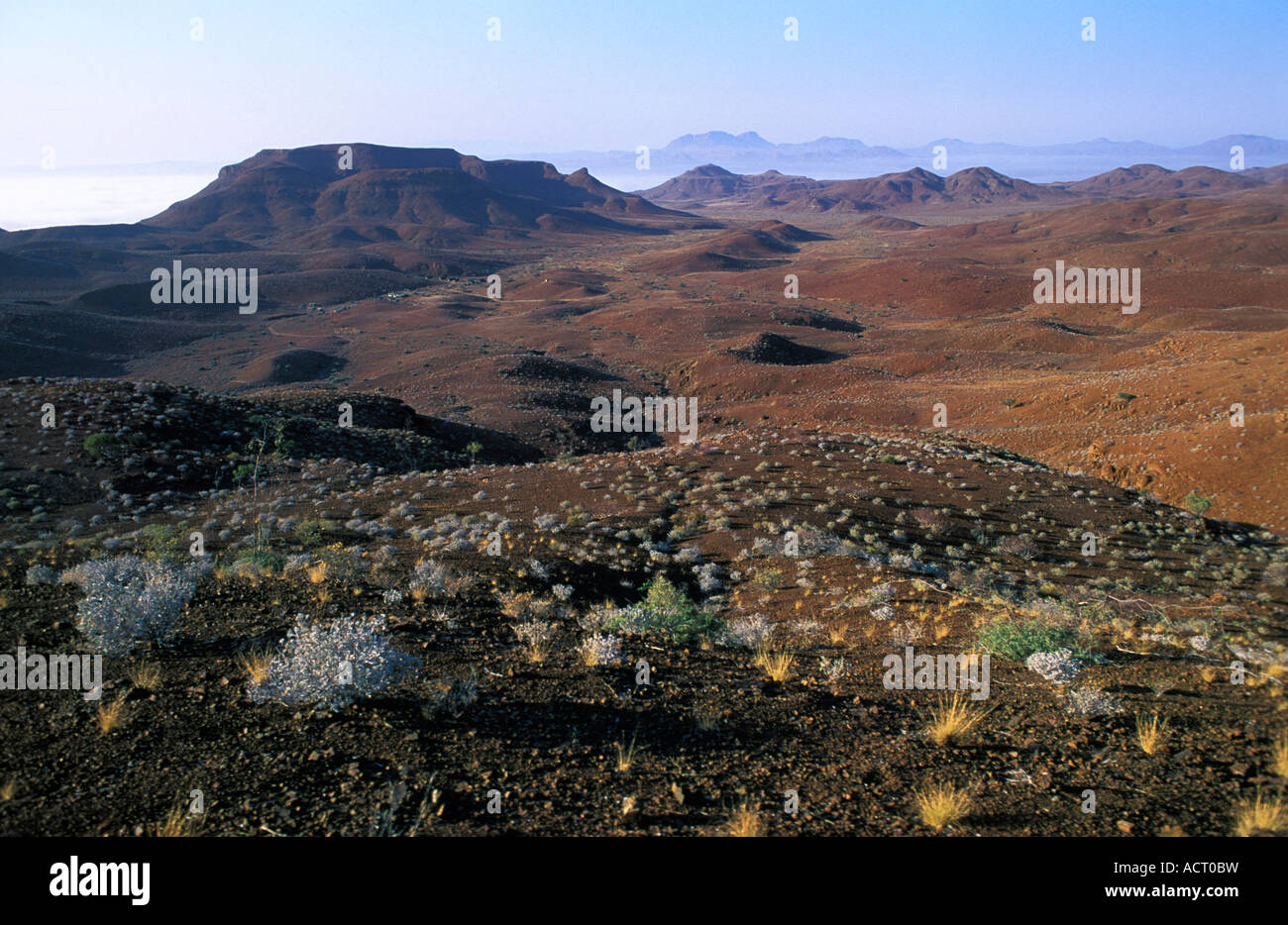 Vue panoramique du paysage désertique de la Namibie Damaraland Damaraland Namibie Banque D'Images
