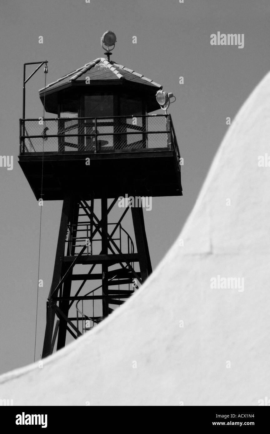 Tour de garde donnant sur l'entrée de San Francisco Alcatraz USA Banque D'Images