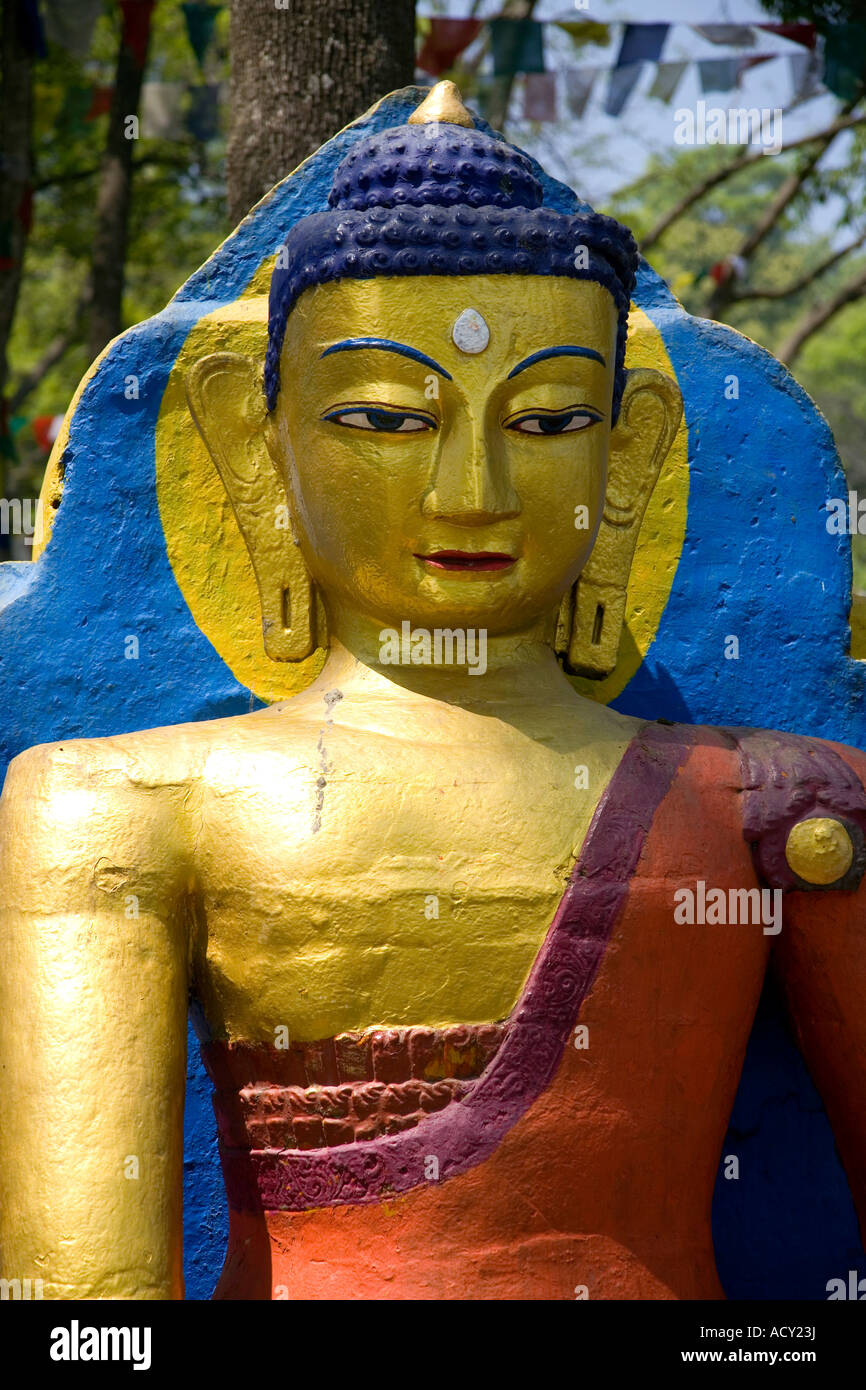 Statue de Bouddha.Escalier de Swayambhunath Stupa.Katmandou au Népal. Banque D'Images