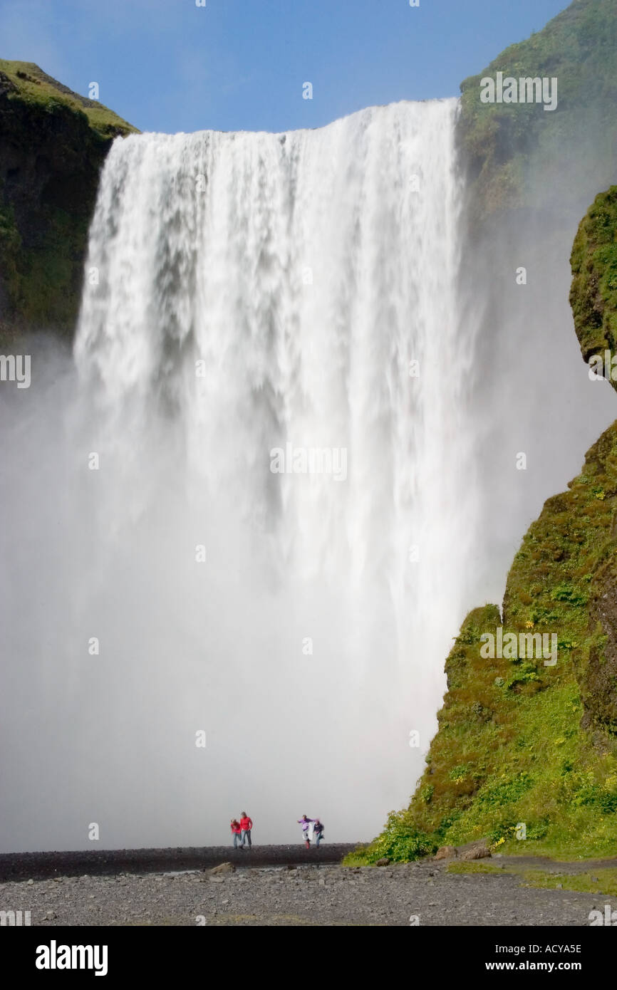 L'Islande cascade de Skogarfoss dans le Sud Banque D'Images