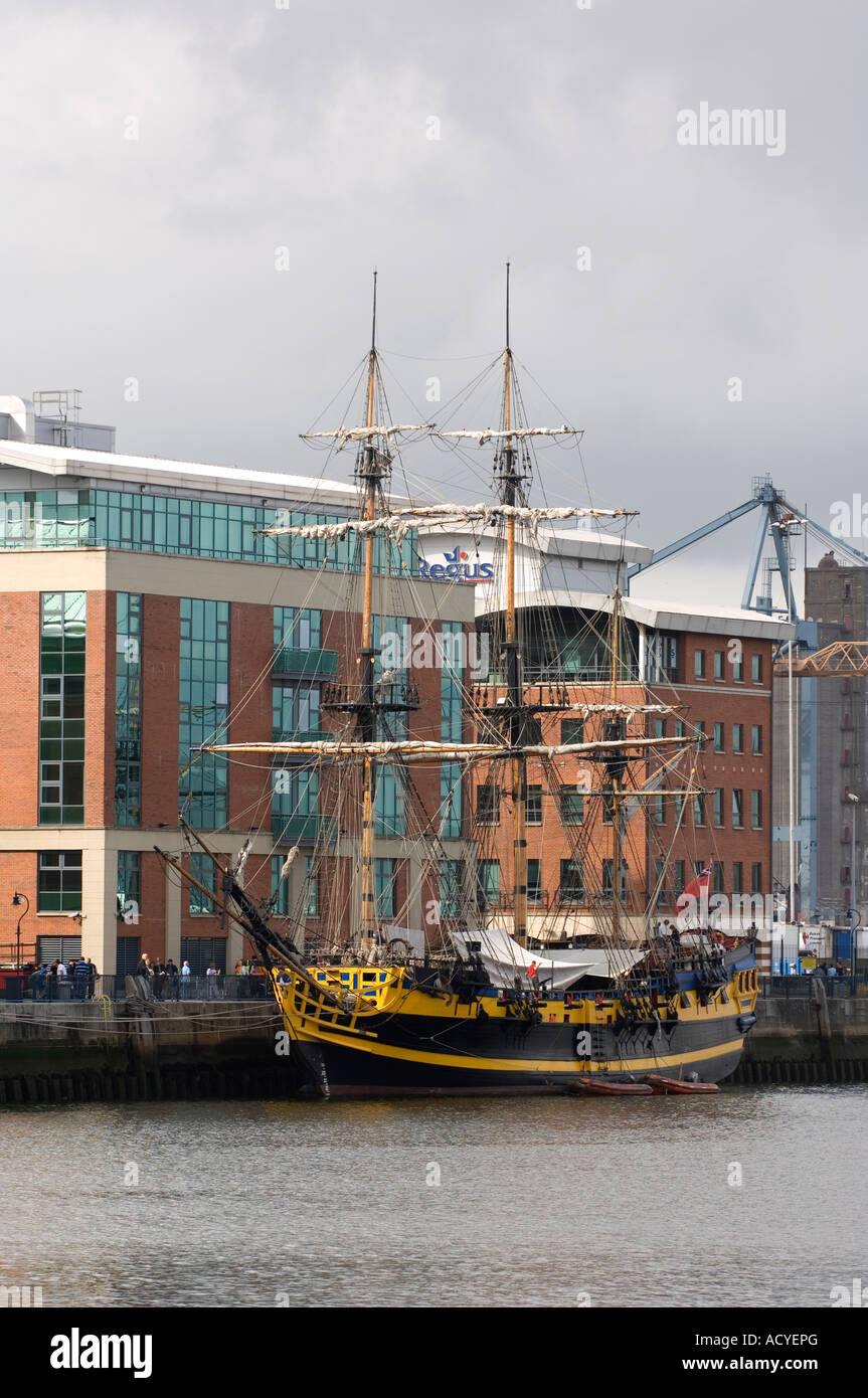 Tall Ships visiter Belfast Banque D'Images