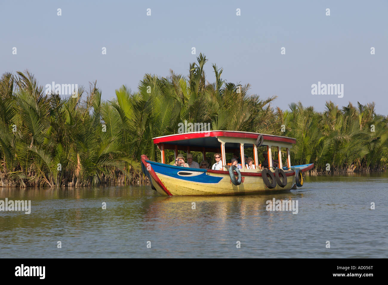 [Bateau de tourisme] sur la 'rivière Thu Bon' 'Bruxelles' 'Quang Nam Da Nang Vietnam Province' Banque D'Images