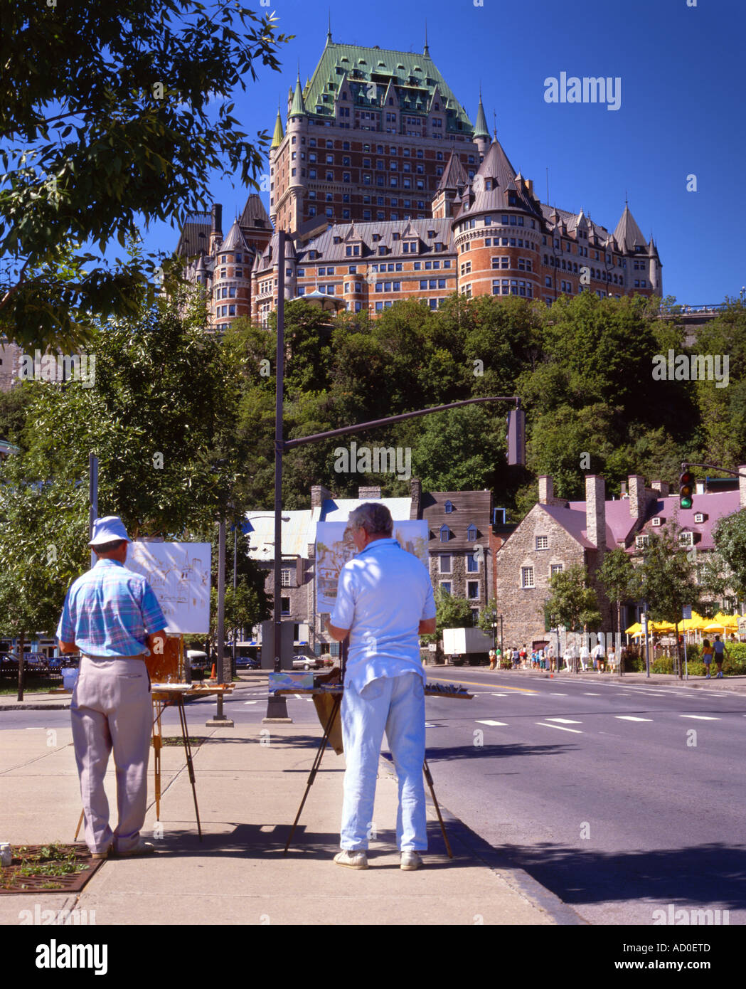 Deux Artistes Peindre le Château Frontenac - Québec, Canada Banque D'Images