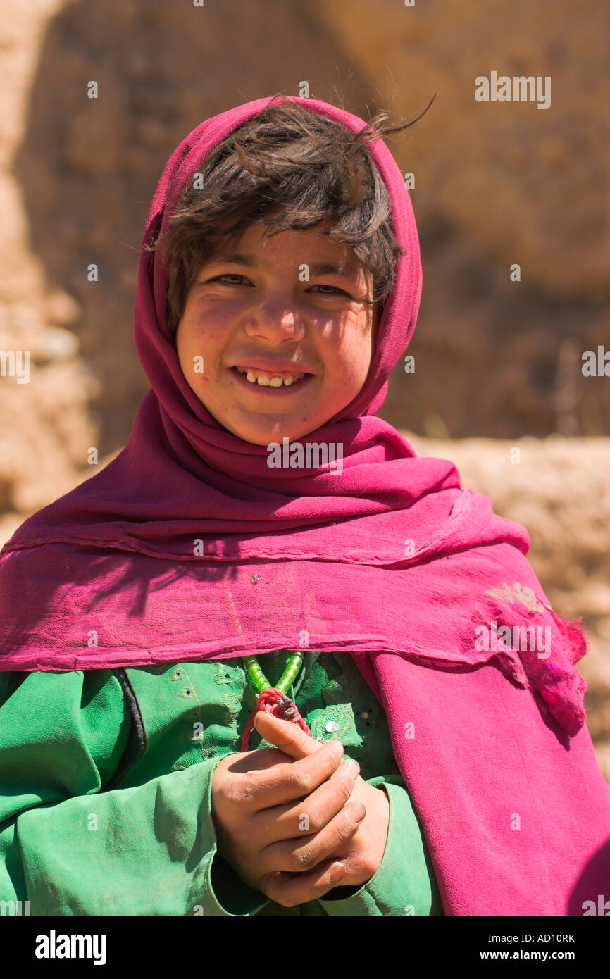 L'Afghanistan, la province de Bamiyan, Bamiyan, Girl Banque D'Images