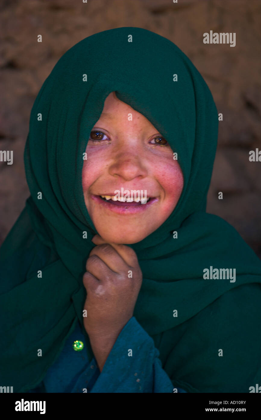 L'Afghanistan, la province de Bamiyan, Bamiyan, Girl Banque D'Images