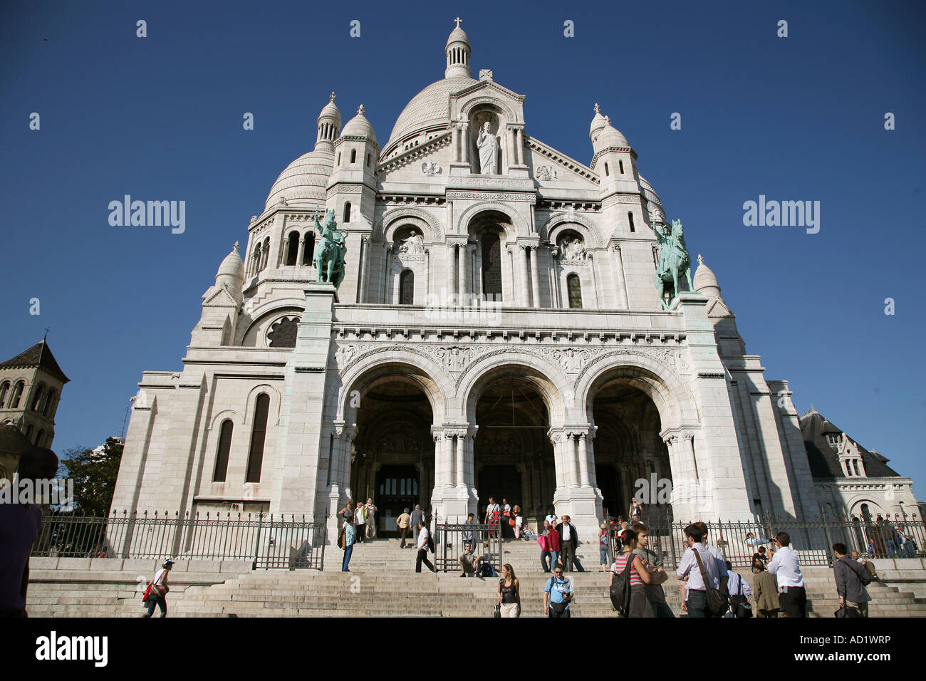 Le Sacré Coeur à Paris situé dans le quartier de Montmartre Banque D'Images
