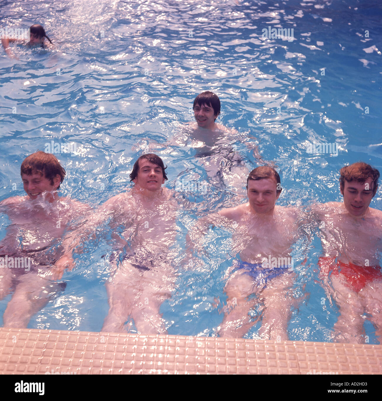 - Groupe pop britannique à Ruislip Lido nord de Londres en 1965 Banque D'Images