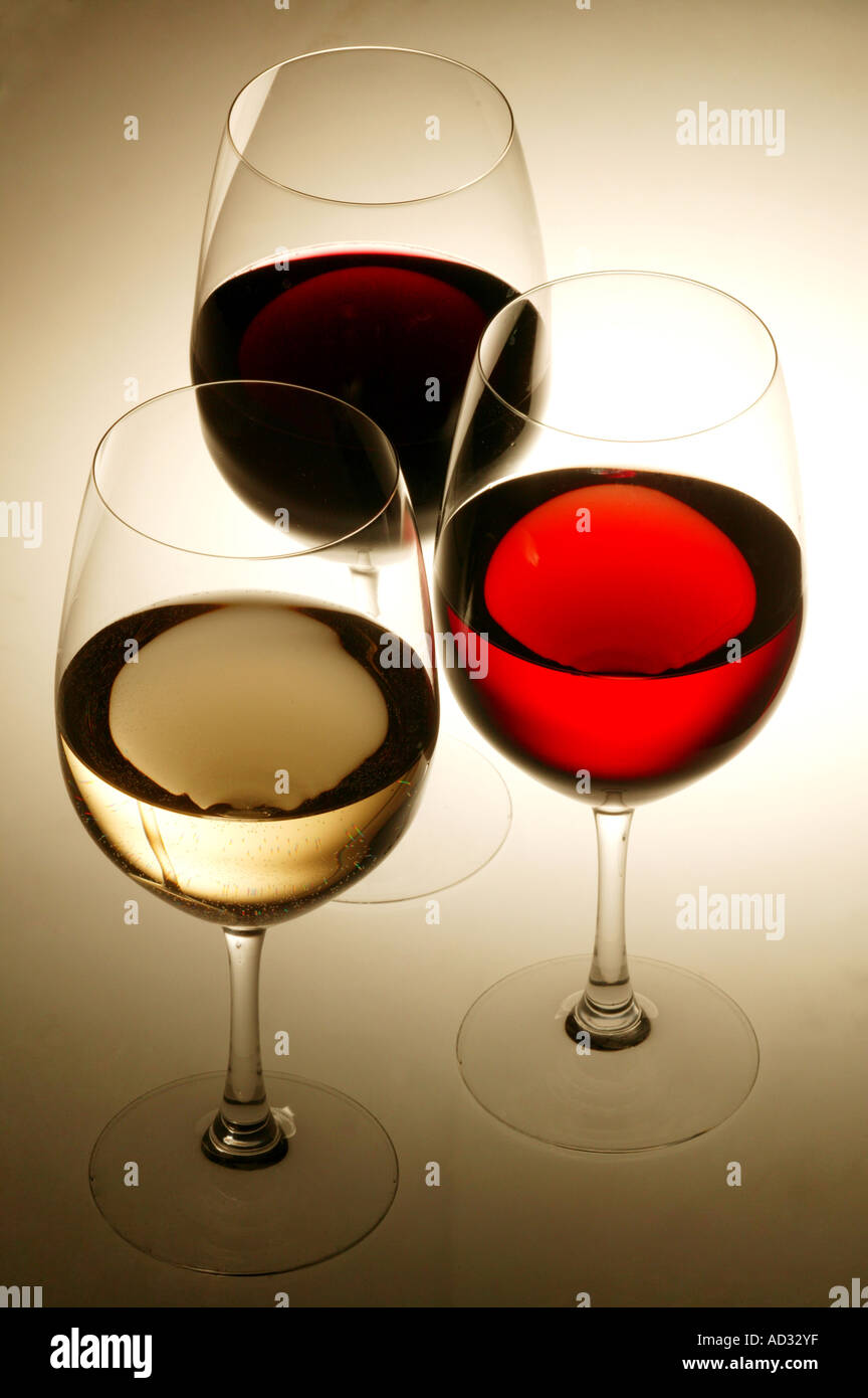 Verres avec différents types de vin Banque D'Images