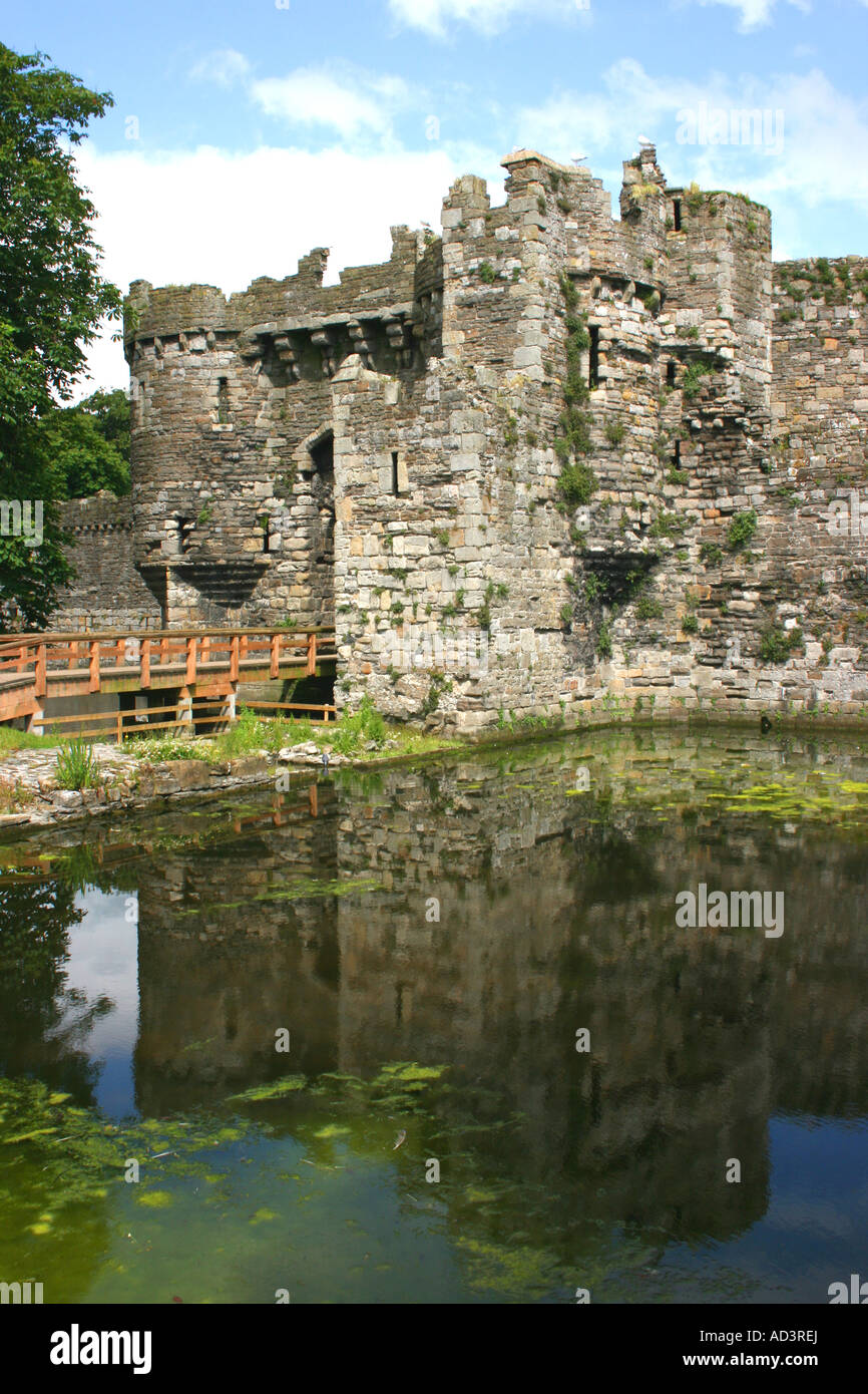 Château de Beaumaris, sur l'île d'Anglesey, dans le Nord du Pays de Galles Banque D'Images