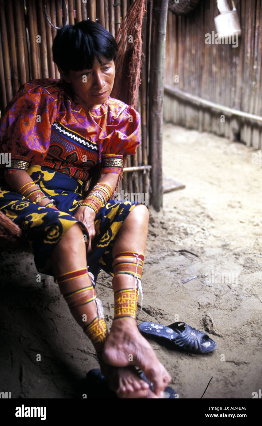 Originaire de PANAMA FEMME KUNA SAN BLAS ISLANDS CÔTE DES CARAÏBES Banque D'Images