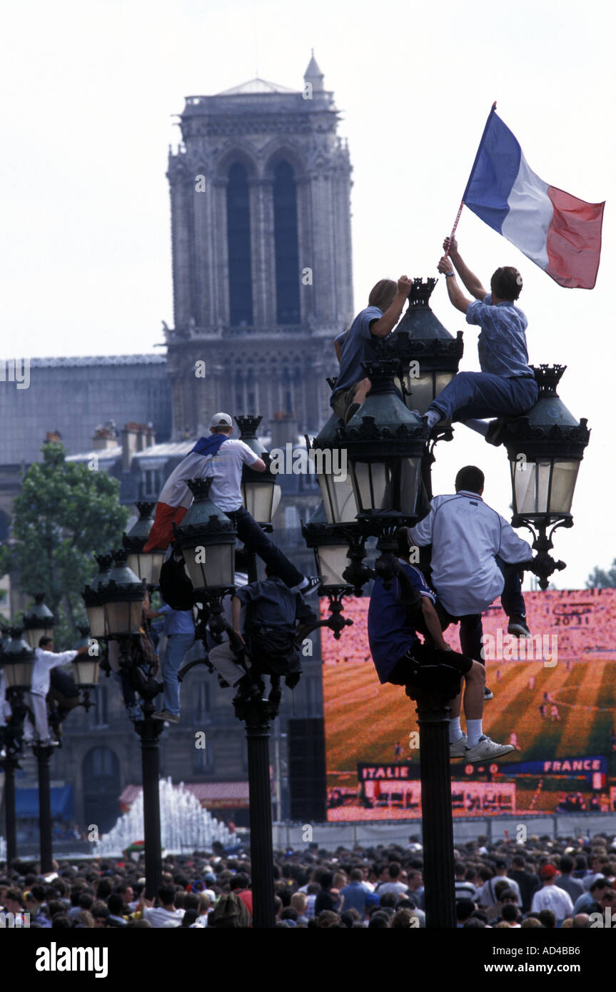 Grand Drapeau Italie Coupe Du Monde 1998 – Vintage Footix France – Très Bon état