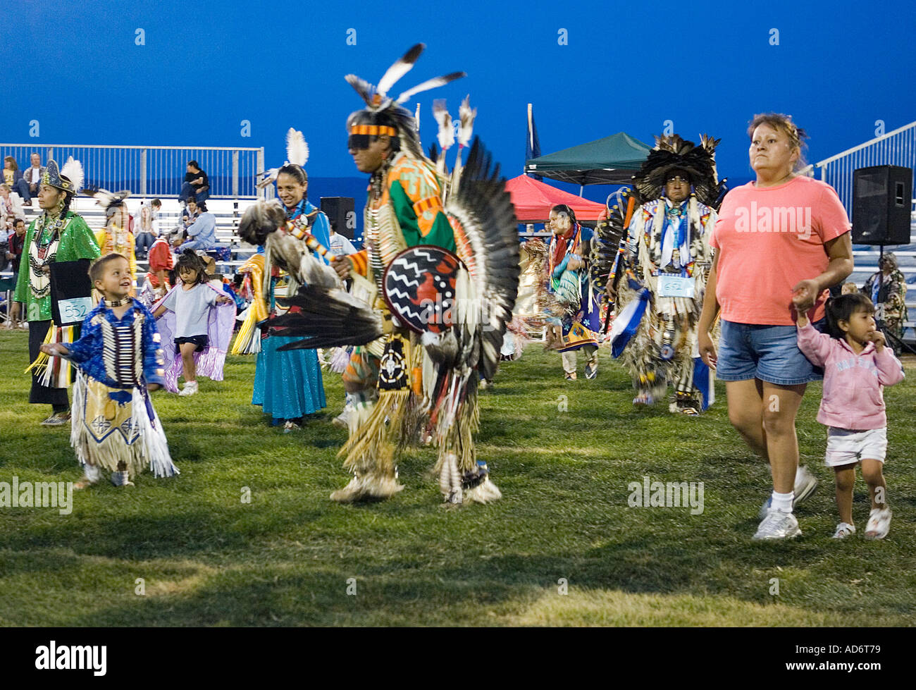 Les participants à un powwow tenu sur l'Ute Reservation dans le nord de l'Utah Banque D'Images