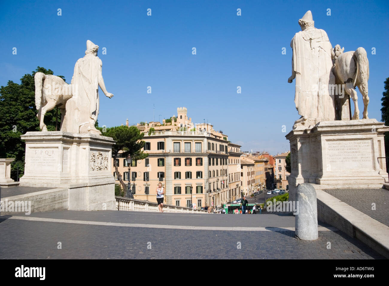 Statues de Castor et Pollux Cordonata capitolina Rome Italie Banque D'Images