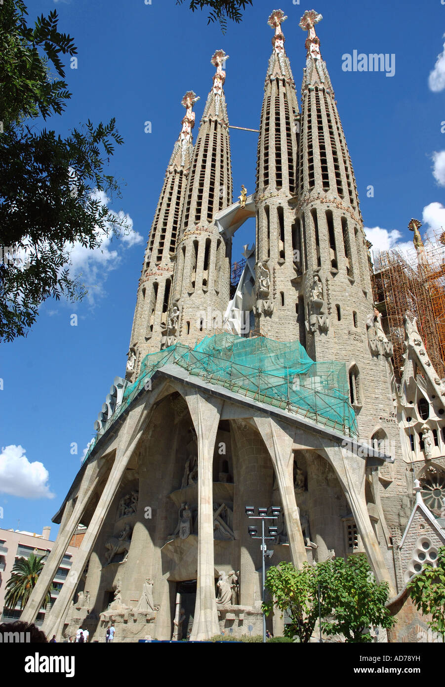 Vue sur la Sagrada Família la Sainte Famille Barça Barcelone Catalogne Catalunya Temple Catalogne Costa Brava España Espagne Europe Banque D'Images