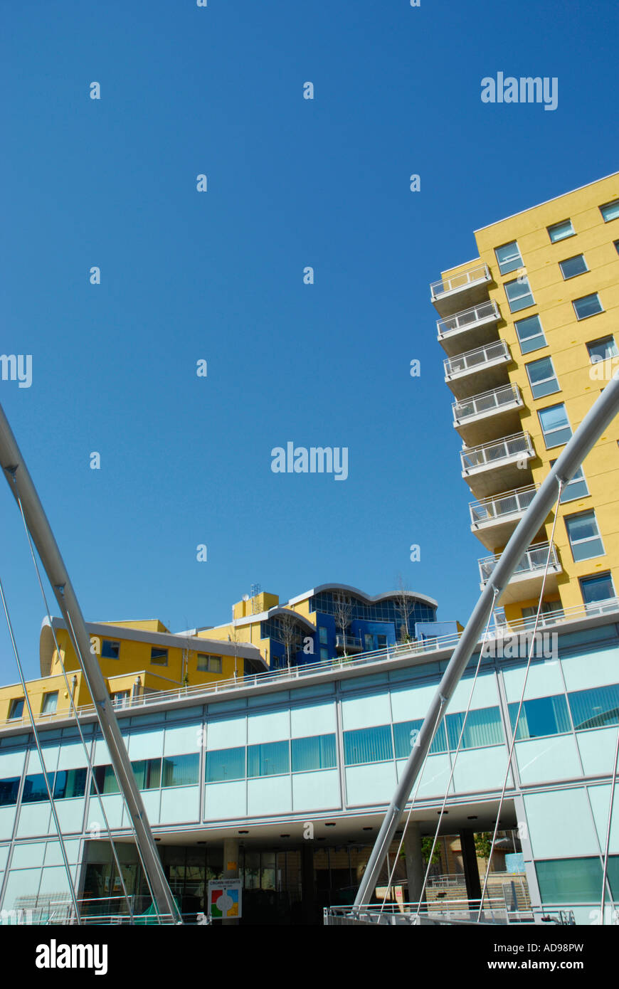 Crown Heights appartement résidentiel adjacent et développement bridge Alencon Basingstoke Hampshire Lien Banque D'Images