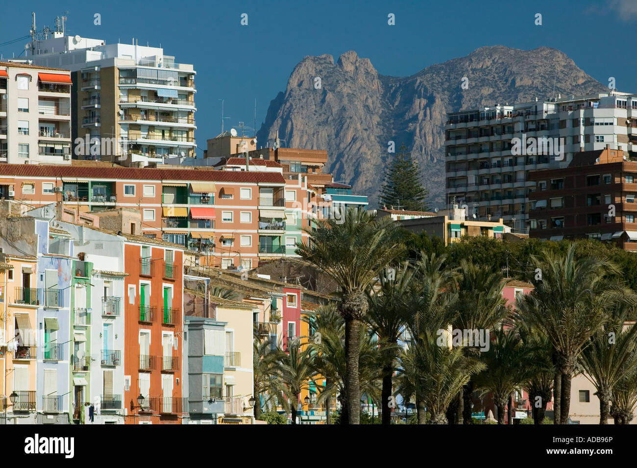 Les maisons de bord de mer pittoresque de Villajoyosa, Costa Blanca, Espagne Banque D'Images