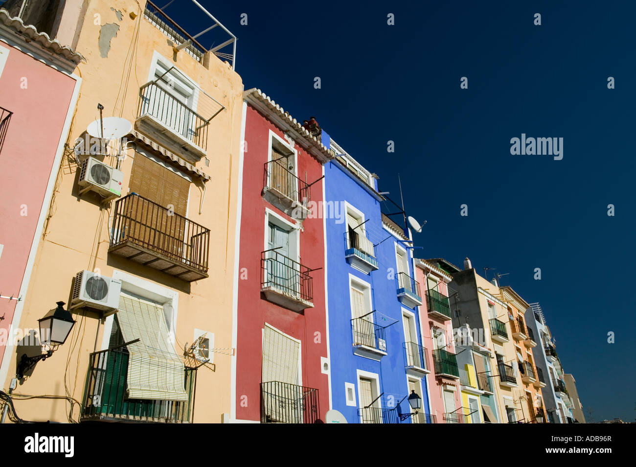 Les maisons de bord de mer pittoresque de Villajoyosa, Costa Blanca, Espagne Banque D'Images