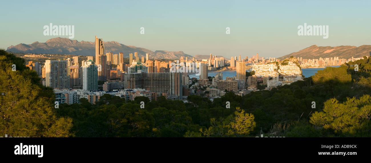 Benidorm s highrise skyline Banque D'Images