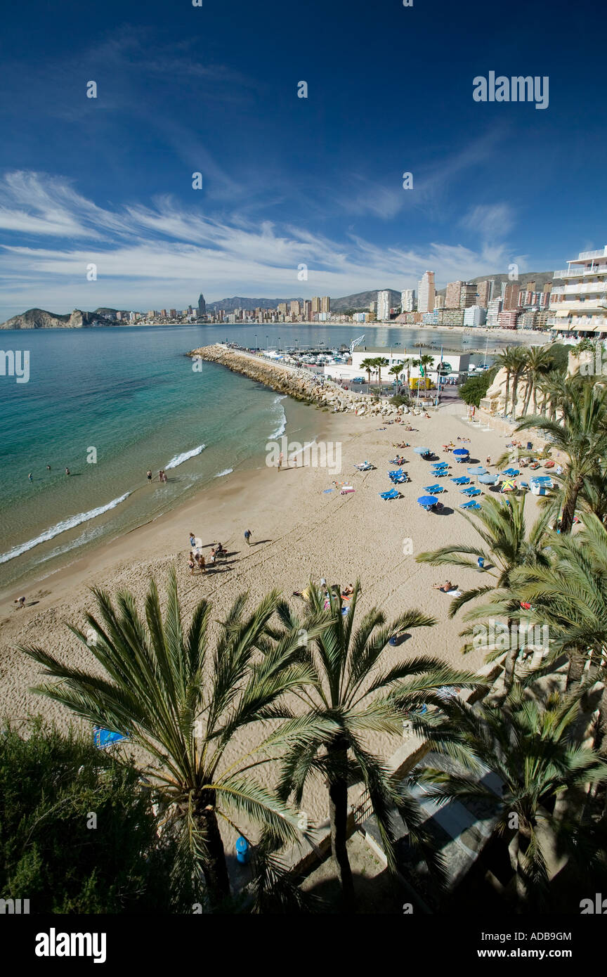 Voir d'Pontiente beach du Balcon del Mediterraneo Benidorm, Costa Blanca, Espagne Banque D'Images