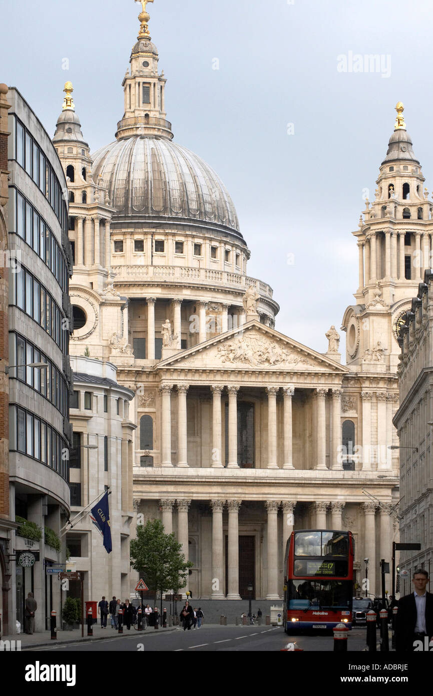 Dôme de la Cathédrale St Paul à Londres Angleterre Royaume-uni Grande-Bretagne Banque D'Images