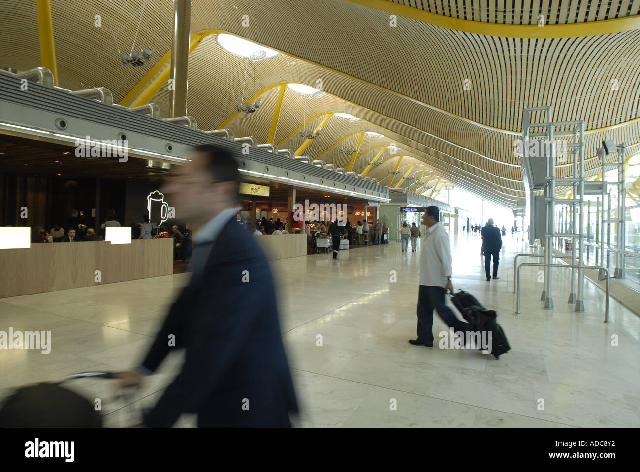 Le terminal T4 de l'aéroport de Barajas Madrid Banque D'Images